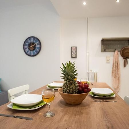 Blue Ark Comfort Near Acropolis เอเธนส์ ภายนอก รูปภาพ
